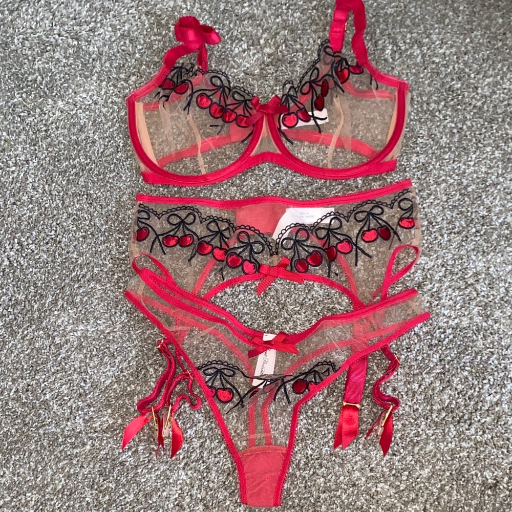 Agent provocateur Avalee